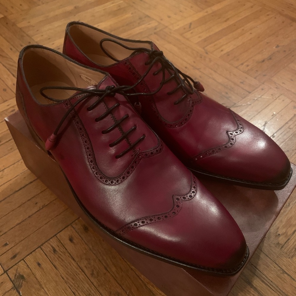 MEZLAN of Spain Burgundy lace up. Leather Sole.